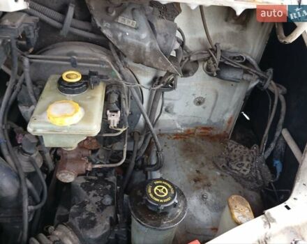 Белый Форд Транзит, объемом двигателя 2.5 л и пробегом 379 тыс. км за 1700 $, фото 4 на Automoto.ua