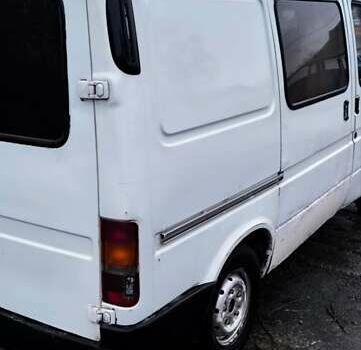 Белый Форд Транзит, объемом двигателя 2.5 л и пробегом 501 тыс. км за 3500 $, фото 5 на Automoto.ua