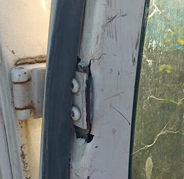 Білий Форд Транзит, об'ємом двигуна 2.5 л та пробігом 300 тис. км за 3000 $, фото 5 на Automoto.ua