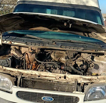 Білий Форд Транзит, об'ємом двигуна 2.5 л та пробігом 300 тис. км за 3000 $, фото 3 на Automoto.ua