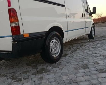 Білий Форд Транзит, об'ємом двигуна 2.4 л та пробігом 450 тис. км за 3600 $, фото 3 на Automoto.ua