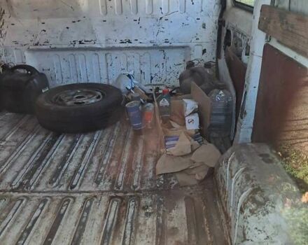 Белый Форд Транзит, объемом двигателя 2 л и пробегом 475 тыс. км за 2000 $, фото 1 на Automoto.ua