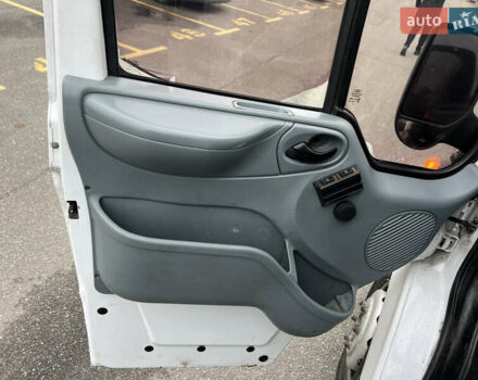 Білий Форд Транзит, об'ємом двигуна 2.4 л та пробігом 547 тис. км за 8500 $, фото 7 на Automoto.ua