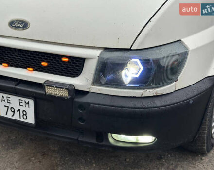Білий Форд Транзит, об'ємом двигуна 2 л та пробігом 450 тис. км за 4799 $, фото 31 на Automoto.ua