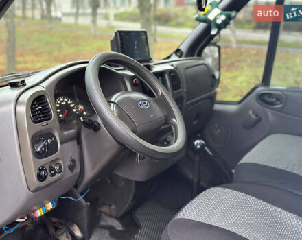 Білий Форд Транзит, об'ємом двигуна 2 л та пробігом 450 тис. км за 4799 $, фото 9 на Automoto.ua