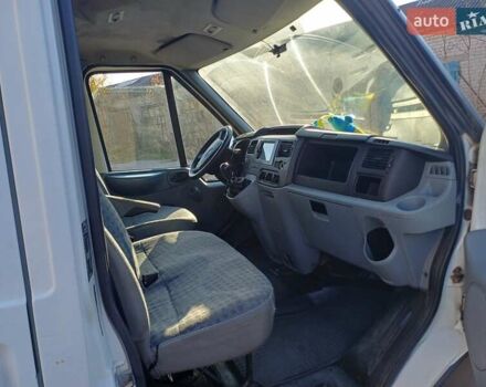Белый Форд Транзит, объемом двигателя 2.2 л и пробегом 464 тыс. км за 7500 $, фото 5 на Automoto.ua