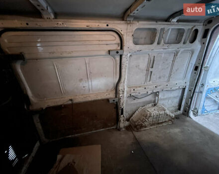 Белый Форд Транзит, объемом двигателя 2.2 л и пробегом 290 тыс. км за 4500 $, фото 16 на Automoto.ua