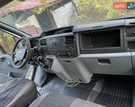 Белый Форд Транзит, объемом двигателя 2.2 л и пробегом 290 тыс. км за 4500 $, фото 9 на Automoto.ua