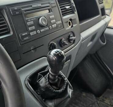 Белый Форд Транзит, объемом двигателя 2.4 л и пробегом 300 тыс. км за 8800 $, фото 7 на Automoto.ua