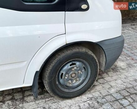 Білий Форд Транзит, об'ємом двигуна 2.2 л та пробігом 379 тис. км за 6990 $, фото 22 на Automoto.ua