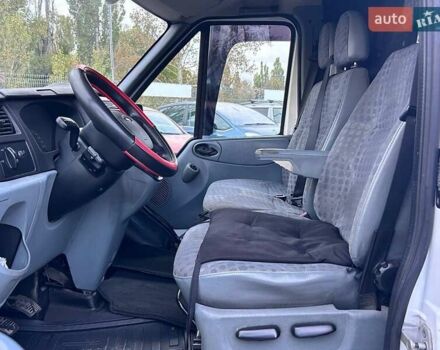 Білий Форд Транзит, об'ємом двигуна 2.2 л та пробігом 240 тис. км за 11200 $, фото 14 на Automoto.ua