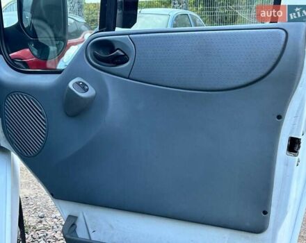 Білий Форд Транзит, об'ємом двигуна 2.2 л та пробігом 240 тис. км за 11200 $, фото 21 на Automoto.ua