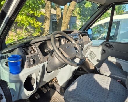 Білий Форд Транзит, об'ємом двигуна 2.2 л та пробігом 200 тис. км за 9500 $, фото 7 на Automoto.ua