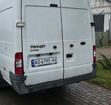 Белый Форд Транзит, объемом двигателя 2.4 л и пробегом 300 тыс. км за 8800 $, фото 5 на Automoto.ua
