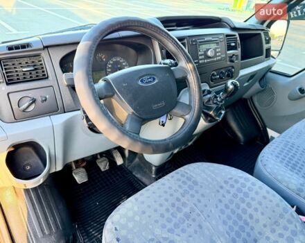 Білий Форд Транзит, об'ємом двигуна 2.4 л та пробігом 370 тис. км за 9500 $, фото 25 на Automoto.ua