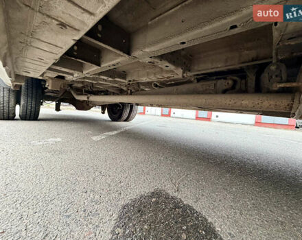 Білий Форд Транзит, об'ємом двигуна 2.2 л та пробігом 400 тис. км за 11200 $, фото 26 на Automoto.ua