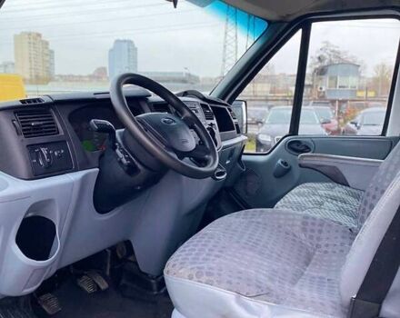 Білий Форд Транзит, об'ємом двигуна 2.4 л та пробігом 584 тис. км за 8500 $, фото 6 на Automoto.ua