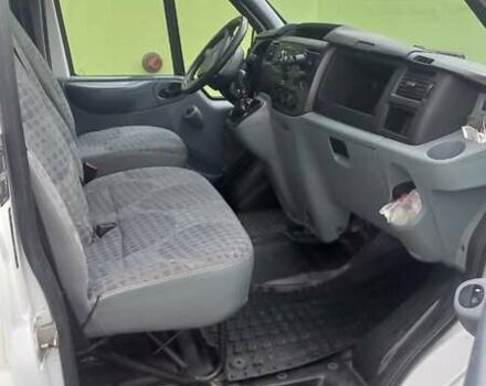 Белый Форд Транзит, объемом двигателя 2.2 л и пробегом 225 тыс. км за 11000 $, фото 5 на Automoto.ua