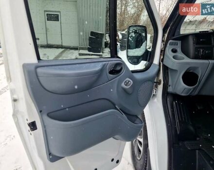 Белый Форд Транзит, объемом двигателя 2.2 л и пробегом 220 тыс. км за 9000 $, фото 10 на Automoto.ua