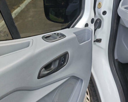 Белый Форд Транзит, объемом двигателя 2.2 л и пробегом 326 тыс. км за 13000 $, фото 13 на Automoto.ua