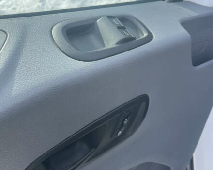 Белый Форд Транзит, объемом двигателя 2.2 л и пробегом 320 тыс. км за 12700 $, фото 9 на Automoto.ua