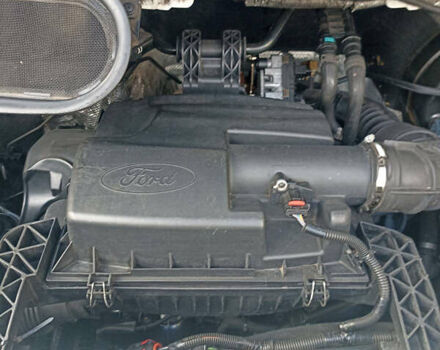 Белый Форд Транзит, объемом двигателя 2.2 л и пробегом 326 тыс. км за 13000 $, фото 20 на Automoto.ua