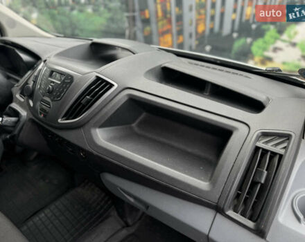 Білий Форд Транзит, об'ємом двигуна 2.2 л та пробігом 268 тис. км за 11000 $, фото 32 на Automoto.ua