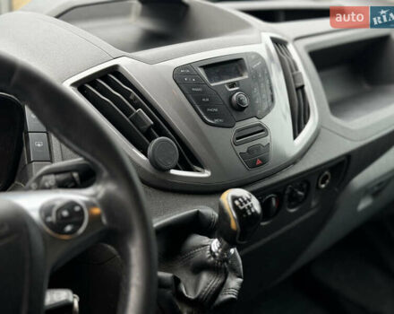 Білий Форд Транзит, об'ємом двигуна 2.2 л та пробігом 268 тис. км за 11000 $, фото 36 на Automoto.ua