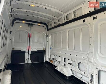 Форд Транзит 2014 в Днепре (Днепропетровске) на Automoto.ua Белый Форд Транзит, объемом двигателя 2.2 л и пробегом 87 тыс. км за 16500 $, фото 12 на Automoto.ua