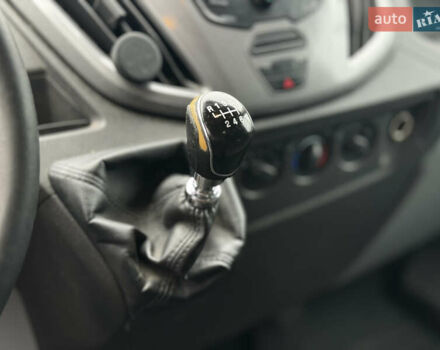 Білий Форд Транзит, об'ємом двигуна 2.2 л та пробігом 268 тис. км за 11000 $, фото 38 на Automoto.ua