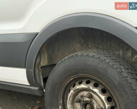 Білий Форд Транзит, об'ємом двигуна 2.2 л та пробігом 268 тис. км за 11000 $, фото 23 на Automoto.ua