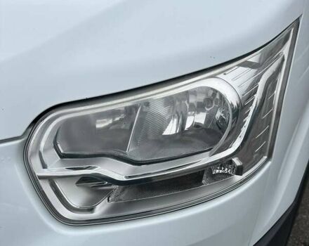 Форд Транзит 2014 в Днепре (Днепропетровске) на Automoto.ua Белый Форд Транзит, объемом двигателя 2.2 л и пробегом 87 тыс. км за 16500 $, фото 10 на Automoto.ua