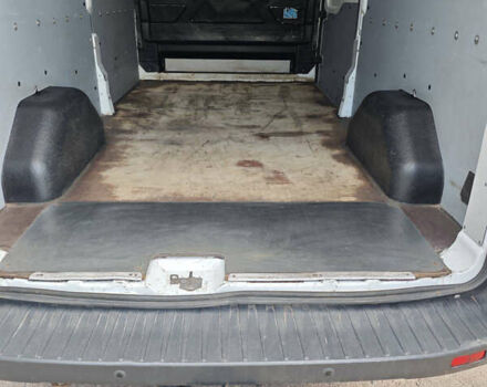 Белый Форд Транзит, объемом двигателя 2.2 л и пробегом 326 тыс. км за 13000 $, фото 16 на Automoto.ua