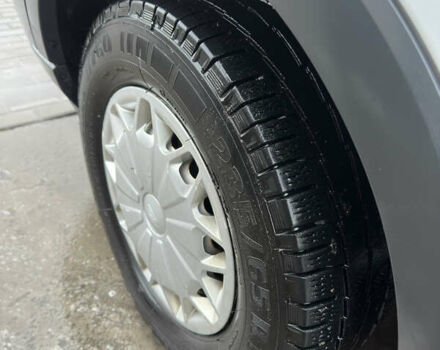 Белый Форд Транзит, объемом двигателя 2.2 л и пробегом 275 тыс. км за 12000 $, фото 13 на Automoto.ua