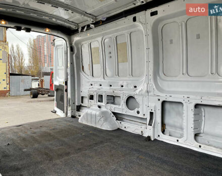 Білий Форд Транзит, об'ємом двигуна 3.73 л та пробігом 223 тис. км за 11200 $, фото 5 на Automoto.ua