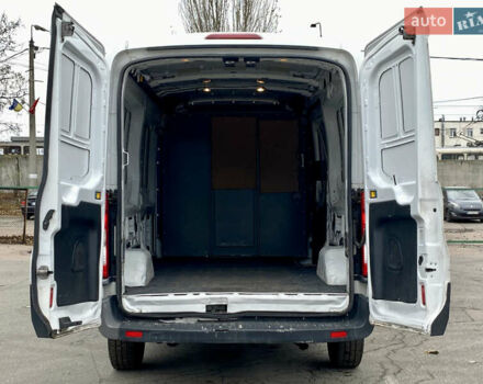 Білий Форд Транзит, об'ємом двигуна 3.73 л та пробігом 223 тис. км за 11200 $, фото 9 на Automoto.ua