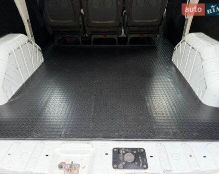 Білий Форд Транзит, об'ємом двигуна 2.2 л та пробігом 284 тис. км за 11490 $, фото 28 на Automoto.ua