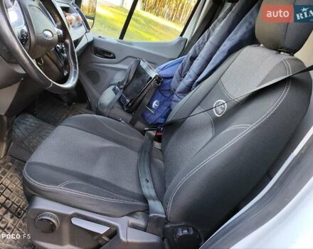 Білий Форд Транзит, об'ємом двигуна 2.2 л та пробігом 260 тис. км за 13000 $, фото 3 на Automoto.ua