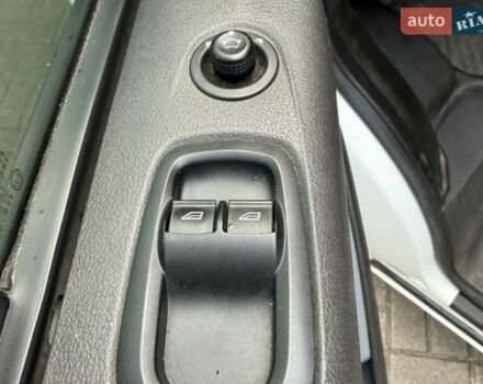 Білий Форд Транзит, об'ємом двигуна 2.2 л та пробігом 284 тис. км за 11490 $, фото 16 на Automoto.ua