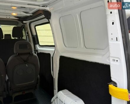 Білий Форд Транзит, об'ємом двигуна 2.2 л та пробігом 284 тис. км за 11490 $, фото 27 на Automoto.ua