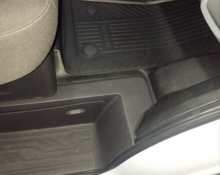 Белый Форд Транзит, объемом двигателя 2 л и пробегом 248 тыс. км за 15000 $, фото 17 на Automoto.ua