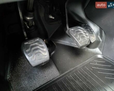 Белый Форд Транзит, объемом двигателя 2 л и пробегом 253 тыс. км за 14500 $, фото 28 на Automoto.ua