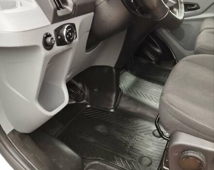 Белый Форд Транзит, объемом двигателя 2 л и пробегом 248 тыс. км за 15000 $, фото 6 на Automoto.ua