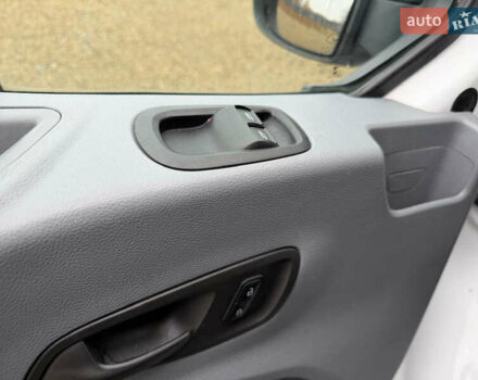 Білий Форд Транзит, об'ємом двигуна 2 л та пробігом 180 тис. км за 17500 $, фото 31 на Automoto.ua