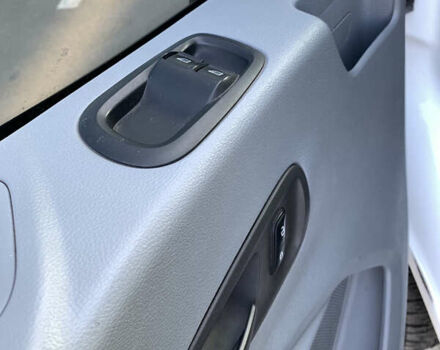 Білий Форд Транзит, об'ємом двигуна 2 л та пробігом 108 тис. км за 25300 $, фото 17 на Automoto.ua