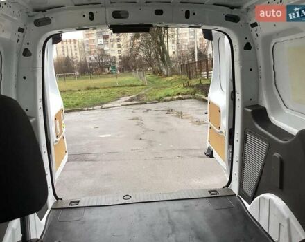 Белый Форд Транзит, объемом двигателя 2 л и пробегом 173 тыс. км за 14200 $, фото 6 на Automoto.ua