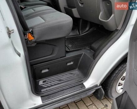 Белый Форд Транзит, объемом двигателя 2 л и пробегом 328 тыс. км за 19600 $, фото 56 на Automoto.ua