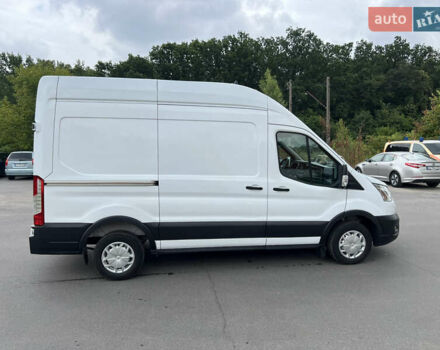 Белый Форд Транзит, объемом двигателя 2 л и пробегом 254 тыс. км за 17555 $, фото 3 на Automoto.ua