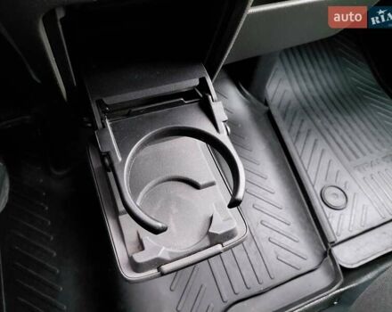 Белый Форд Транзит, объемом двигателя 2 л и пробегом 328 тыс. км за 19600 $, фото 58 на Automoto.ua