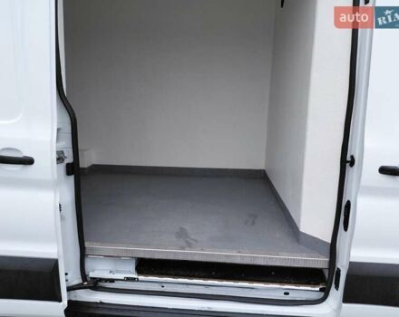 Белый Форд Транзит, объемом двигателя 2 л и пробегом 328 тыс. км за 19600 $, фото 15 на Automoto.ua